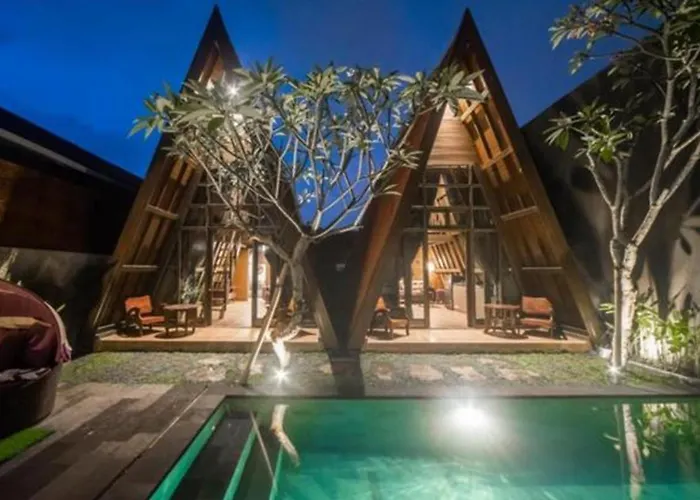 Rumah Kayu Tatiya Villa *